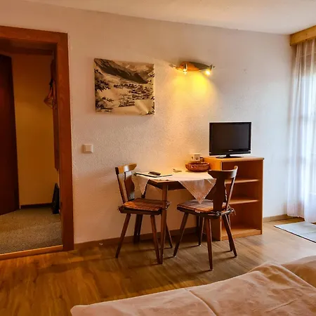 Haus Daheim Bed and breakfast 3*